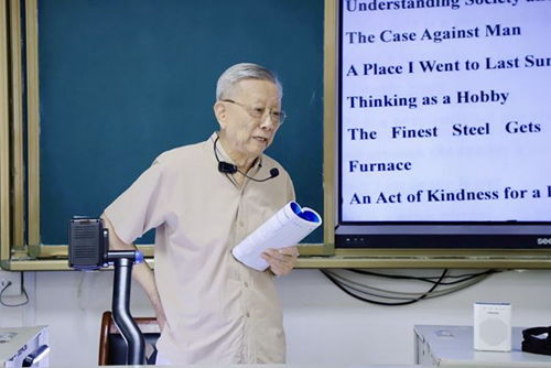 家國情懷入梅骨 弦歌不輟為世范 訪西安翻譯學(xué)院名譽(yù)校長孫天義教授